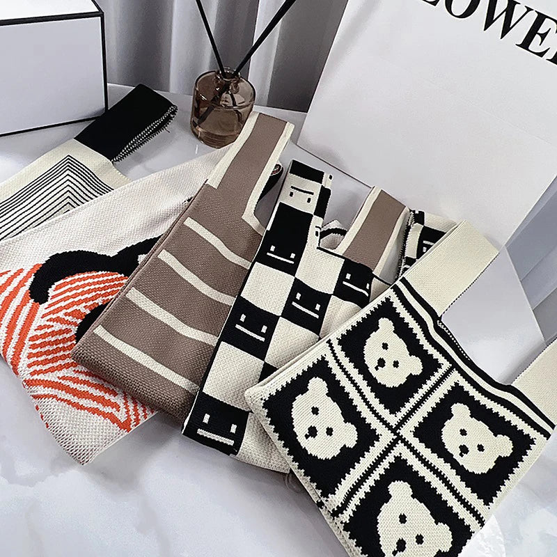 1×Handmade Knit Handbag Women Mini Knot Wrist Bag Fashion Casual Color Wide Stripe Plaid Tote Bag Student Reusable Shopping Bags