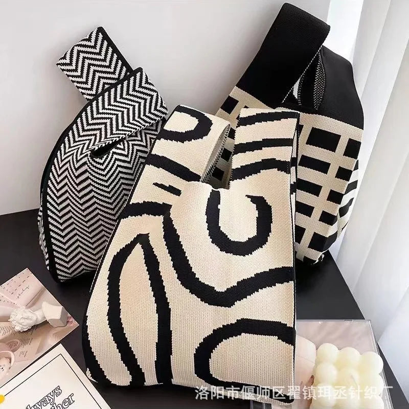 Women'S Knot Wrist Bag Handmade Knitted Bag Portable Mini Striped Tote Bucket Phone Bags Large Capacity Autumn Winter Handbags